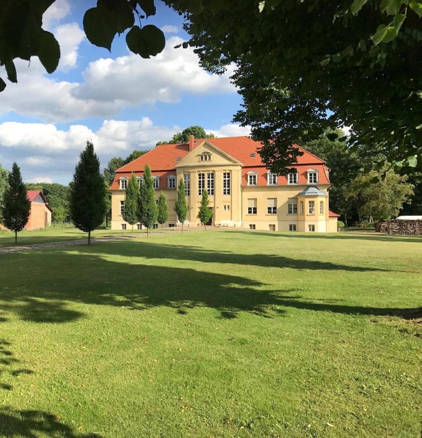 Schloss Grabow, Resting Place & A Luxury Piano Collection Resort, Prignitz Brandenburg Grabow  Exterior foto